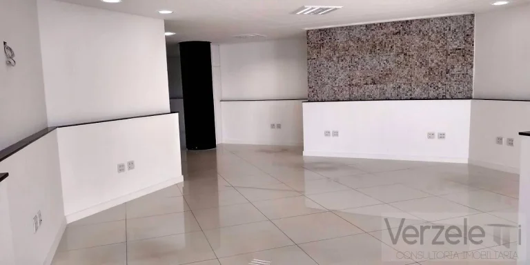 Imagem Sala Comercial para Venda em Balneário Camboriú / SC no bairro Centro
