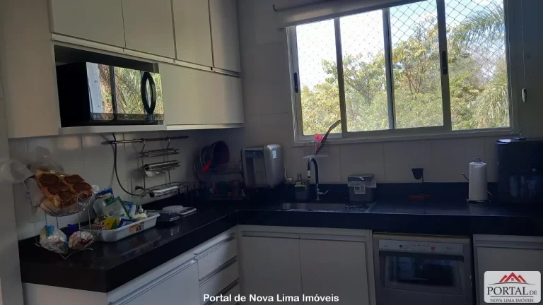 Imagem Casa a venda em Nova Lima, prontinha para você! Uma Casa dos Sonhos Espera por Você no Condomínio Village Royale!