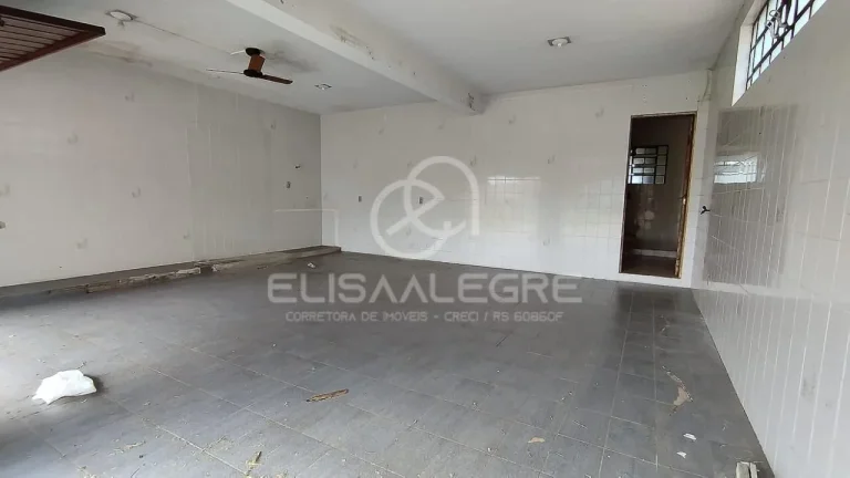 Imagem Sobrado + casa auxiliar em terreno de 1.864m² em Esteio
