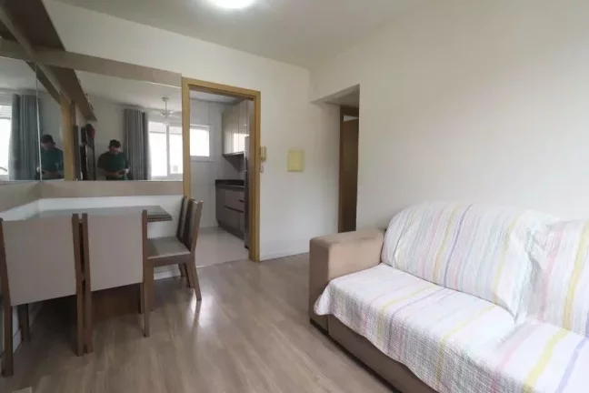 Imagem Apartamento de 2 dormitórios semi mobiliado em localização privilegiada de Novo Hamburgo