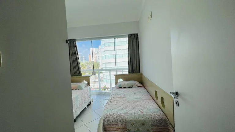 Imagem Apartamento p?(C) na areia à venda na Riviera de São Lourenço, módulo 7