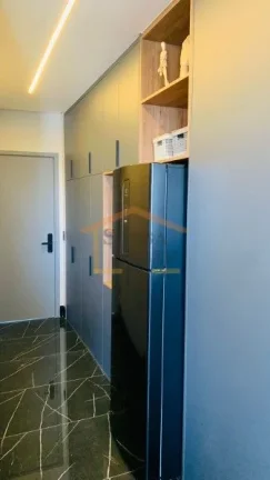 Imagem Cobertura com 70m², 1 dormitório, sendo 1 suíte, e 1 vaga de garagem, totalmente mobiliada e deco...