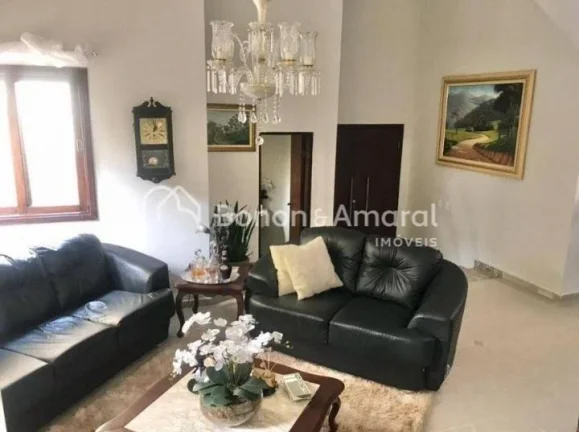 Imagem Casa à venda em condomínio fechado em Valinhos/SP!

Ótima casa à venda com 3 suítes, quintal, 3...
