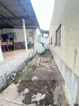 Imagem Oportunidade única! Casa à venda em Campinas-SP, Jardim Santa Lúcia: 3 quartos, 1 sala, 1 banheiro, 4 vagas de garagem.