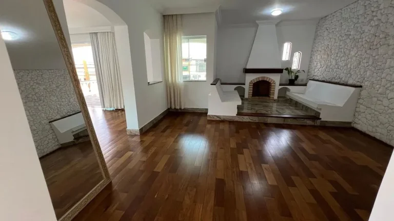 Imagem Casa Comercial para Locação no Jardim Santa Rosália, Sorocaba-SP: 2 Quartos, 2 Suítes, 2 Salas, 3 Banheiros, 300m².