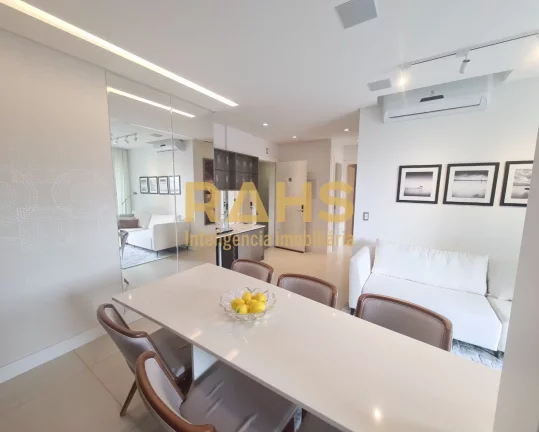 Imagem Lindo Apartamento no Bairro Atiradores Decorado e Equipado. São 80,44m² privativos, 2 suítes, lav...