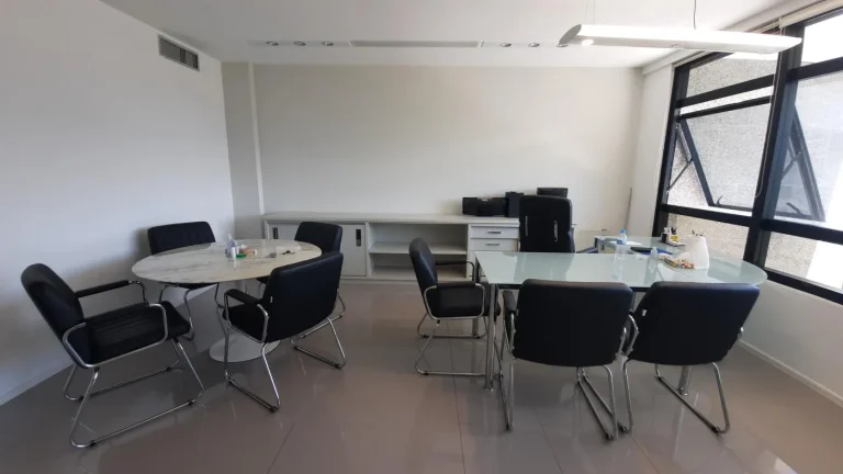 Imagem Sala Comercial para Venda em Rio de Janeiro, Barra da Tijuca, 1 banheiro, 1 vaga