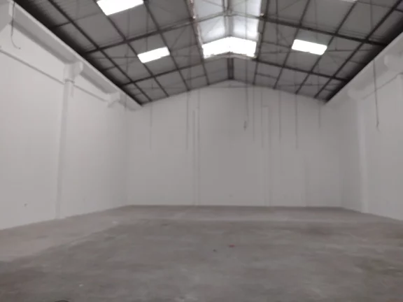 Imagem SALÃO COMERCIAL COM 650 METROS + 250 METROS DE MEZANINO PRÓXIMO CENTRO DO PARQUE NAÇÕES