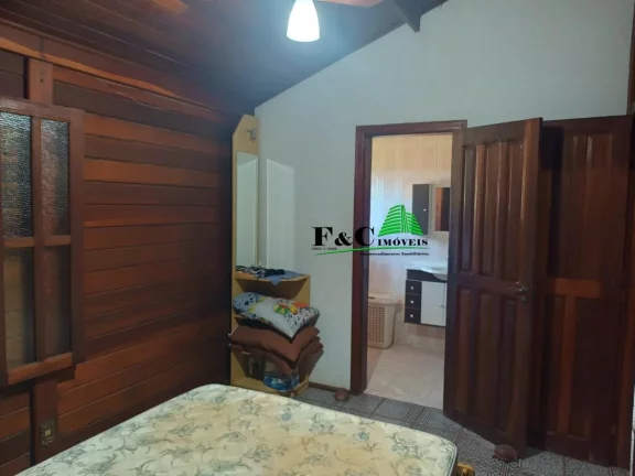 Imagem Chácara para Venda em Limeira, Bairro dos Pires, 3 dormitórios, 1 suíte, 3 banheiros, 1 vaga