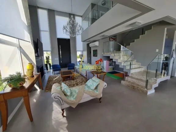 Imagem Sobrado finamente mobiliado e decorado beira de lago