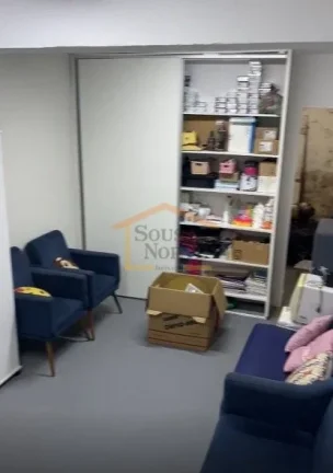 Imagem Salão Comercial, 2 pavimentos. 
O primeiro andar está localizado no nível da rua, ideal para aten...