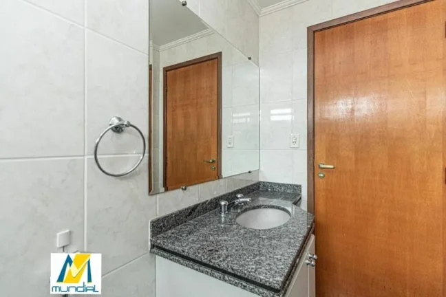 Imagem Imóvel residencial com configuração pouco comum na região