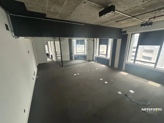 Imagem Sala Comercial com privacidade (andar semi exclusivo)- Próximo a ponte Estaiada