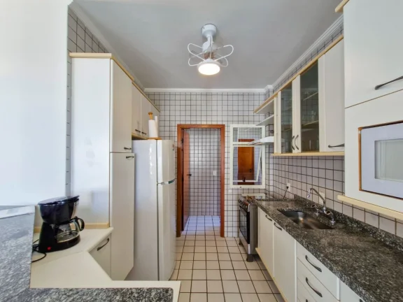 Imagem Imperdível apartamento à venda na Riviera de São Lourenço Módulo 03: 4 quartos, 1 suíte, 2 salas, 1 vaga, 131,06m²!