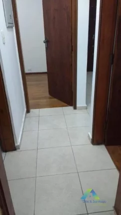 Imagem Linda casa 3 dormitórios,sendo 1 suite, 3 vagas de garagem, lavanderia, quintal com localização privilegiada fácil acesso a comércios .