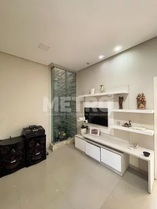 Imagem Casa à venda no bairro Km2 com 4 suítes, uma com closet, hidro, PETROLINA - PE