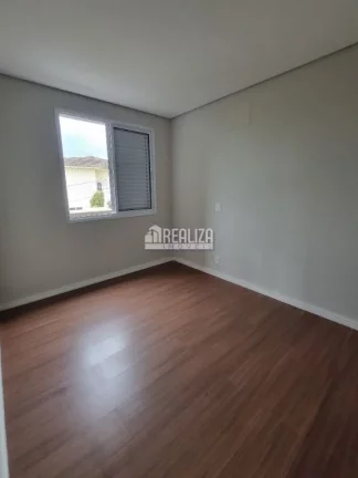 Imagem Apartamento no Condomínio Brisas da Fonte, no Centro de Uberaba com 2 dormitórios e suíte!