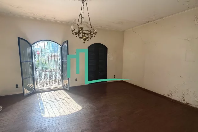 Imagem EXCELENTE IMÓVEL COMERCIAL/RESIDENCIAL DISPONIVEL Á VENDA NA VILA INDUSTRIAL EM LOCALIZAÇÃO PRIVILEGIADA DO BAIRRO COM 04 LOTES NO TOTAL.