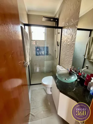 Imagem Lindo e espaçoso sobrado de condomínio
