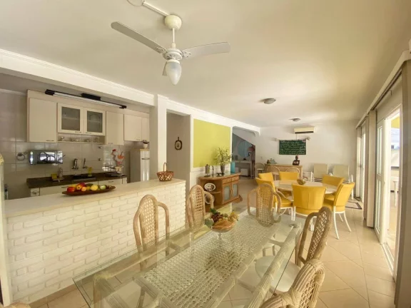 Imagem Casa com 3 dormitórios à venda, 200 m por R$ 2.700.000,00 - Riviera M-28