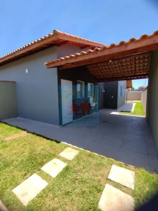 Imagem Casa com Piscina na Praia de Itanhaém com 5 vagas de garagem