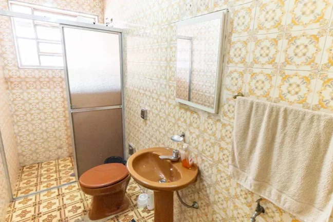 Imagem Casa com 3 Dormitórios à Venda na Vila Diva