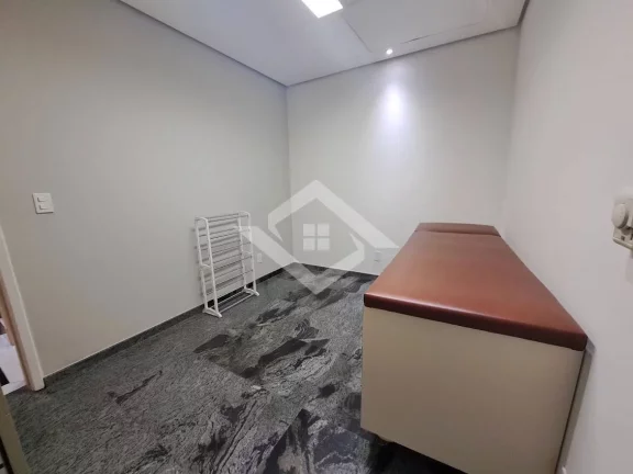 Imagem OPORTUNIDADE! SALA COMERCIAL BARRA TRADE I