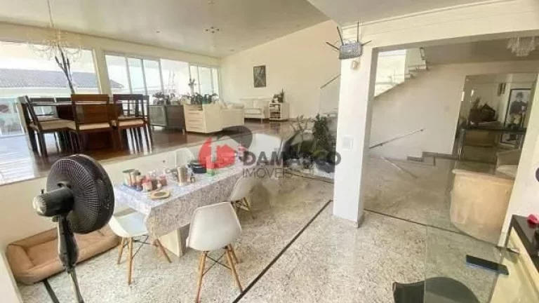 Imagem Sobrado à venda 3 Quartos, 3 Suites, 5 Vagas, 380M², Jardim, Santo André - SP