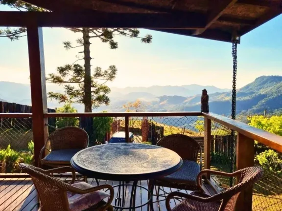Imagem Chácara de Alto Padrão: Vista Exclusiva para a Pedra do Baú