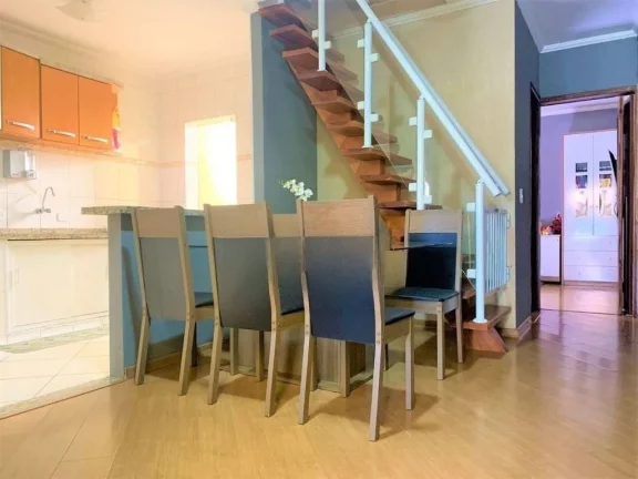 Imagem Sobrado com 2 dormitórios à venda, 42 m² por R$ 430.000,00 - Jardim São Luís - Suzano/SP