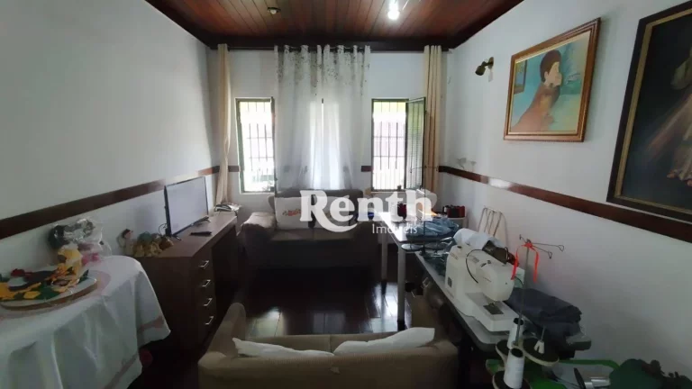 Imagem Casa com 2 dormitórios à venda, 106 m² por R$ 270.000,00 - Parque Universitário - Rio Claro/SP