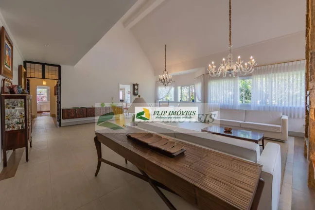 Imagem Casa com 4 dormitórios à venda, 438 m² por R$ 4.200.000,00 - Chácaras Alpina - Valinhos/SP