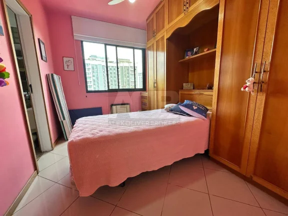 Imagem Apartamento à venda na Barra da Tijuca, 4 quartos, 2 vagas, varanda, 136m2.