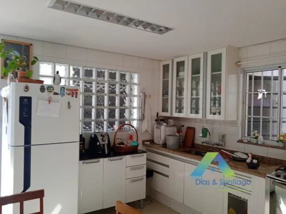 Imagem CASA TÉRREA REFORMADA COM 2 DORMITÓRIOS NA VILA DAS MERCES !