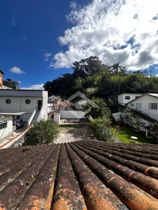 Imagem Casa Ampla e Sofisticada na Rua Saldanha Marinho, Castelânea, Petrópolis