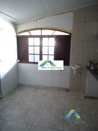 Imagem Sobrado comercial com 11 salas, 2 elevadores, cozinha , 6 banheiros, 2 vagas de garagem, portão eletrônico, sistema verisure e câmeras instalado.