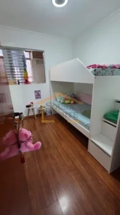 Imagem Apartamento com 80m², 3 dormitórios, sendo 1 suite, armários nos dormitórios, sala para dois amb...