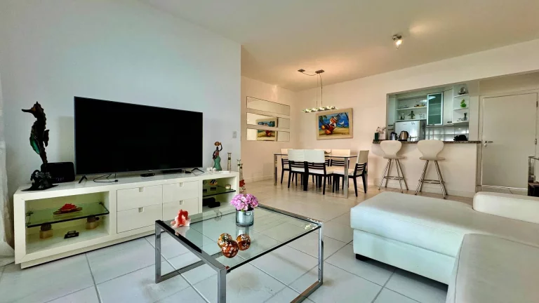 Imagem Apartamento com 3 dormitórios à venda, 122 m por R$ 4.600.000,00 - Riviera