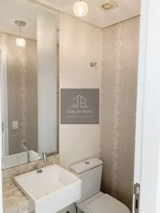 Imagem Apartamento de 2 Dormitórios com Sala Estendida e Varanda Gourmet Impecável!