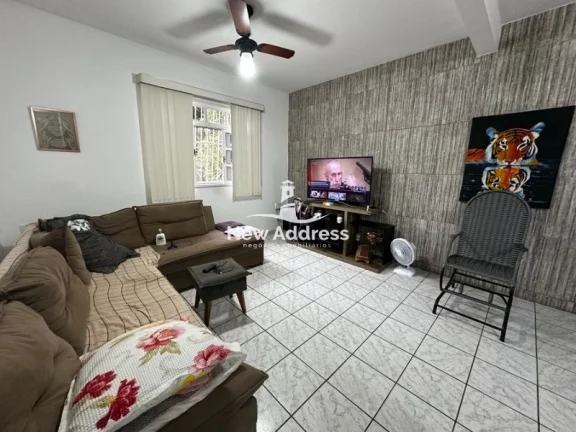 Imagem Casa de dois pavimentos pra morar e investir em Guaranhus - Vila Velha
