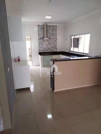 Imagem Casa com 3 dormitórios à venda, 280 m² por R$ 600.000,00 - Jardim Leonora Ll - Itumbiara/GO