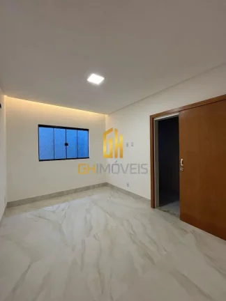 Imagem CA1758

Casa nova com 3 quartos sendo 1 suíte plena

 A casa possui:

- 3 Suites com 16m2, sendo 02...