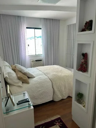 Imagem Cobertura duplex com 3 suítes e 3 vagas de garagem no centro de Itajaí