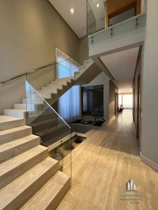 Imagem Villa Solaia Belíssima Casa de 575m² com 4 Suítes e 6 Vagas de Garagem