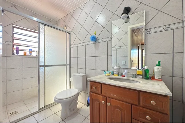 Imagem Casa para venda no bairro Vila Nova em Porto Alegre