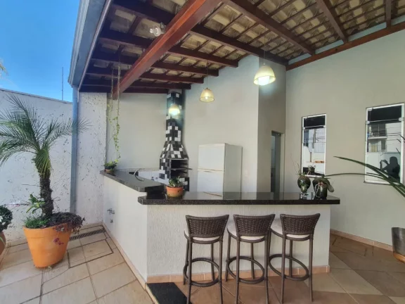 Imagem Casa de vila para venda em Santo Agostinho com 3 quartos, sendo 1 suíte, 232m2