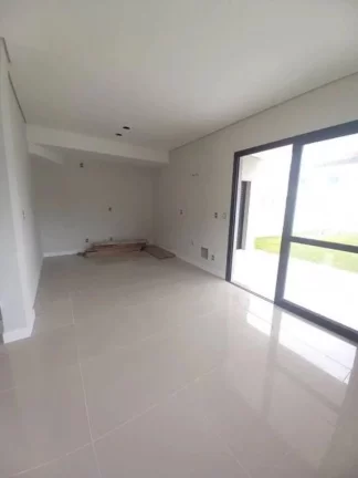 Imagem Casa com 3 dormitórios à venda, 130 m² - Cachoeira do Bom Jesus - Florianópolis/SC