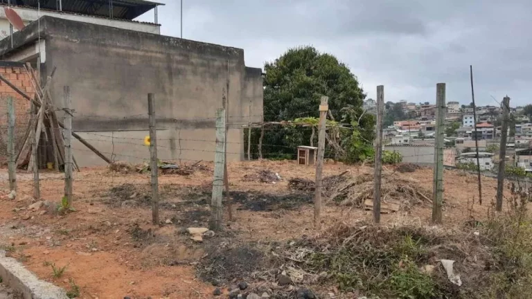 Imagem Lote à venda, no Loteamento Vale das Rosas, em Barbacena, Grogotó, 360m2