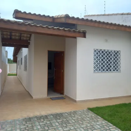 Imagem Casa para Venda em Itanhaém, Jardim Jamaica, 2 dormitórios, 1 suíte, 1 banheiro, 2 vagas