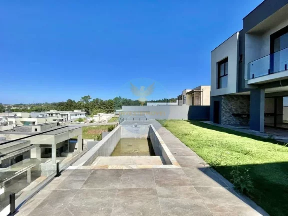 Imagem Casa em Condomínio a Venda no bairro Loteamento Residencial Lago do Sol - Cotia, SP